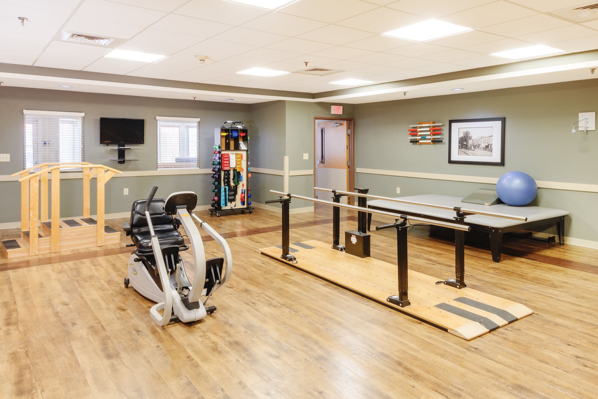 Physical therapy gym at Linley Park